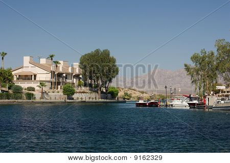 호수 Havasu 하버