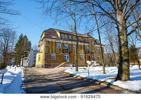 A Former Guest House Zychoniowka In Zakopane