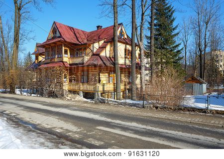 Wooden Villa Called Promienna In Zakopane