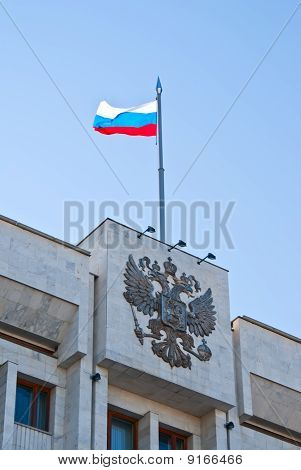 Russisk Flag og våbenskjold