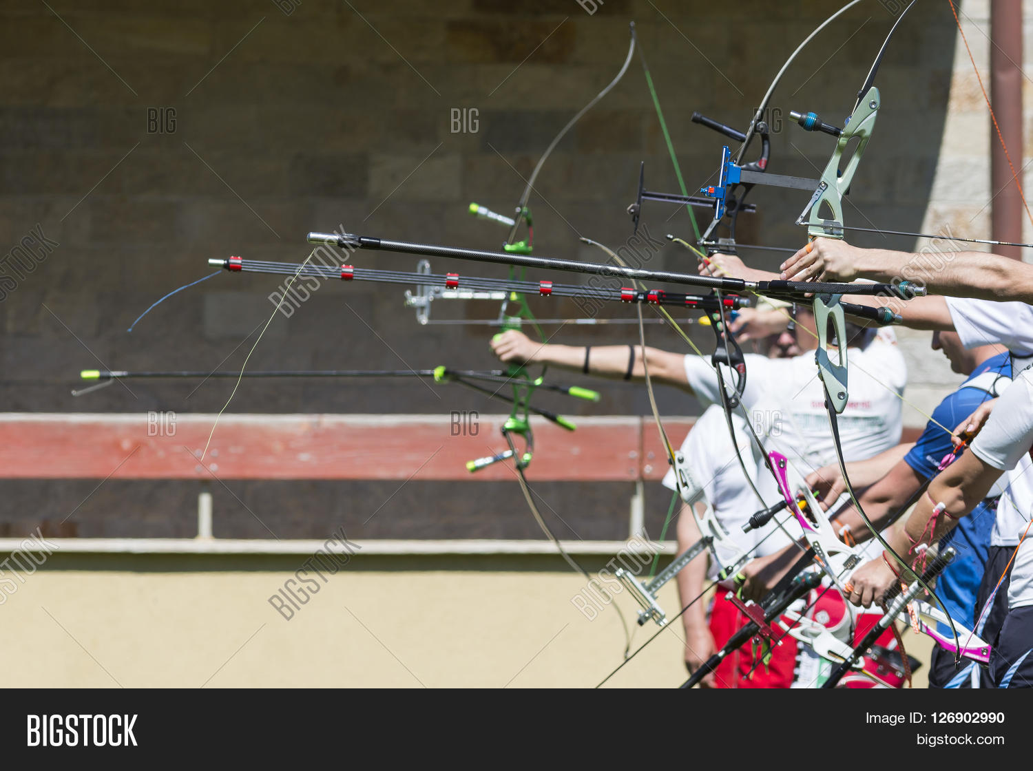 Recurve Bow Archery Image & Photo (Free Trial) Bigstock
