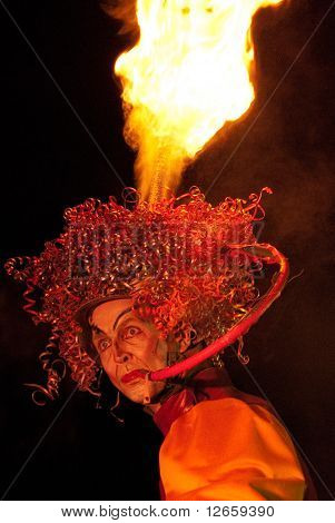 Teatru Titanick (ger) w 2008 Imaginarius Feira, Portugalia