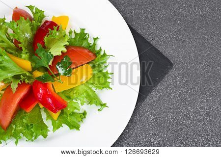 Tomato, Sweet Pepper with Lettuce Salad Studio Phoro
