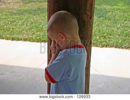 Menino chorando