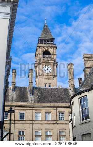 Clock Tower, Wakefield Town Hall, West Yorkshire, Uk