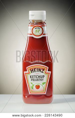 Kwidzyn, Poland - November 8, 2017: Heinz Ketchup On Gradient Background. Heinz Was Founded By Henry