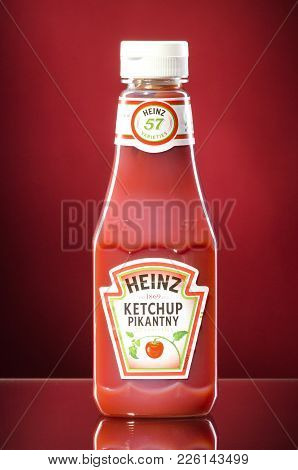 Kwidzyn, Poland - November 8, 2017: Heinz Ketchup On Gradient Background. Heinz Was Founded By Henry