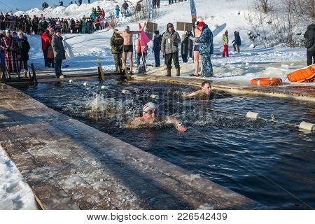 Competitions On Swimming In Ice Water, At The Festival Winter Fun In Uglich, 10.02.2018 In Uglich, Y