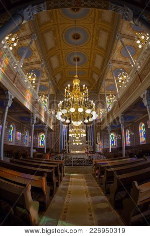 Oradea, Romania - January 27, 2018: Inside Of The Orthodox Synagogue. It Was Built In 1890 After The