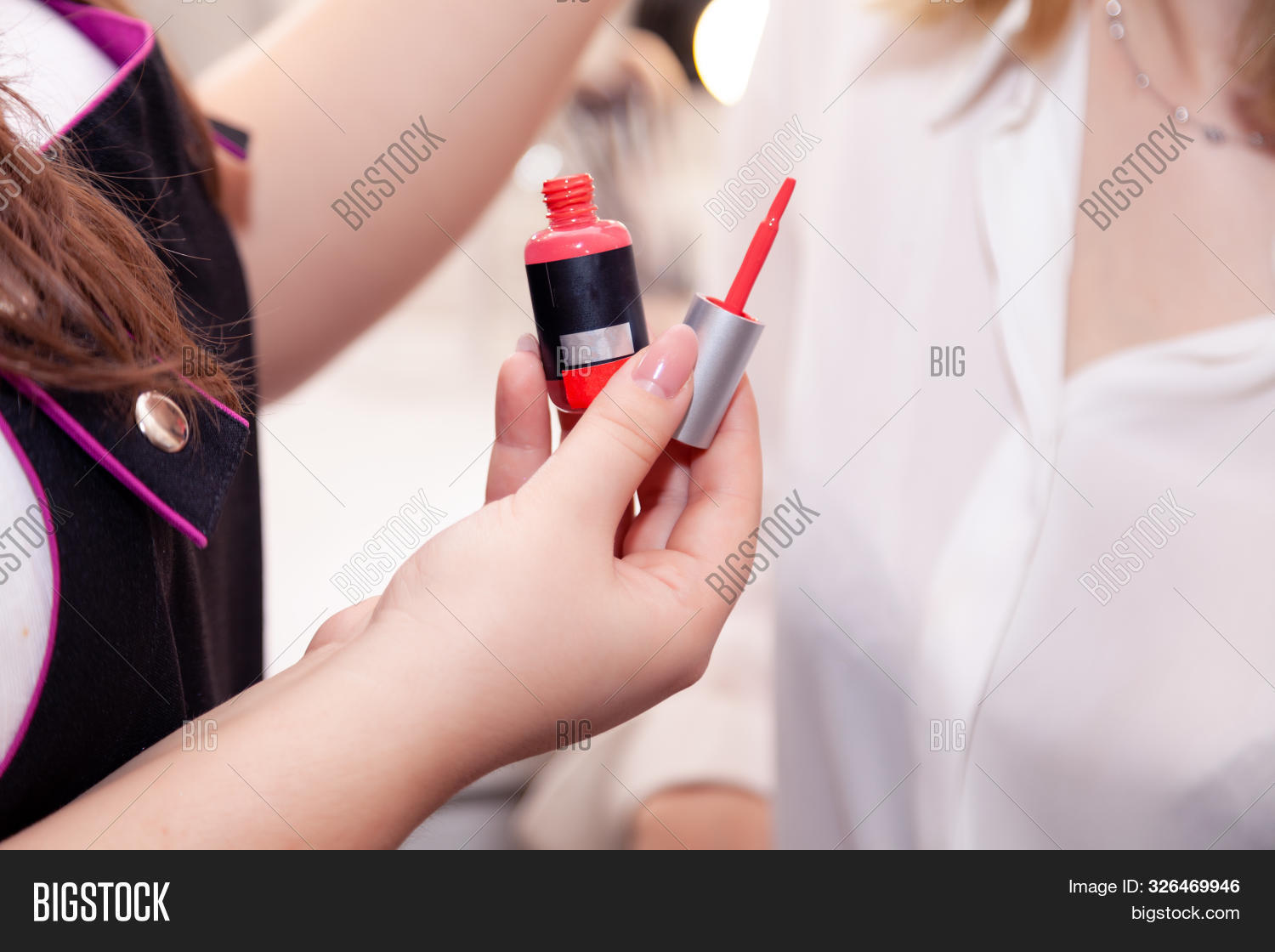 Girl Makeup Artist Image Photo Free - Makeup Artist Advertit Girl Makeup Artist Image Photo Free - Makeup Artist Advertit
