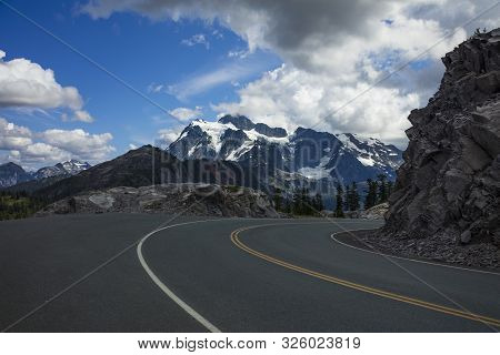Beautiful View Of Snow Covered Mountains And From Mount Baker Highway From Artist Point