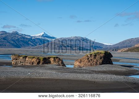 Stafafellsfjoll Mountains And River Jokulsa In Lon In East Iceland On A Sunny Day