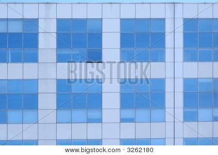Moderno edificio faccia