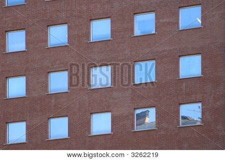 Moderno edificio faccia