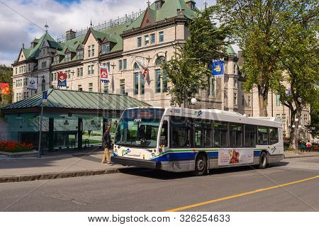 Quebec City, Canada - 4 October 2019: A Rtc Bus Taking On Passengers On Rue Des Jardins.