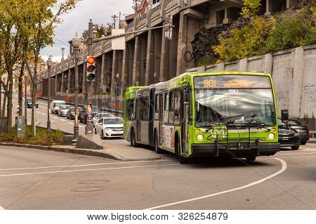 Quebec City, Canada - 4 October 2019: A Rtc Bus On Cote Abraham.