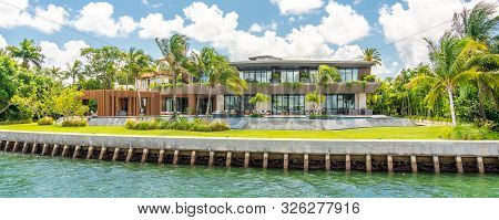Luxurious Mansion In Miami Beach, Florida, Usa