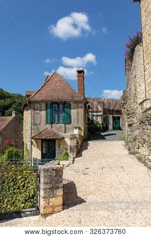 La Roque-gageac, Dordogne, France - September 7, 2018: La Roque-gageac Scenic Village On The Dordogn
