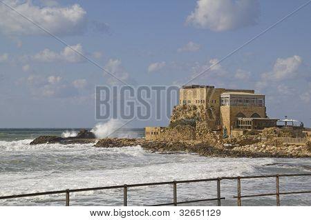 พอร์ต Caesarea กานน้ำเค็ม