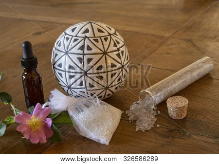 Picture Of Bath Salt And Essentiel Oil