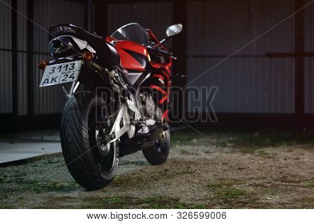 Krasnoyarsk, Russia - September 27, 2019: Red And Black Sportbike Honda Cbr 600 Rr 2005 Pc37 On The 