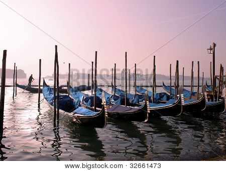Venedig-Gondeln