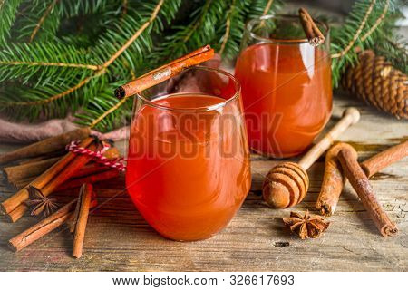 Winter And Christmas Wassail Hot Cocktail