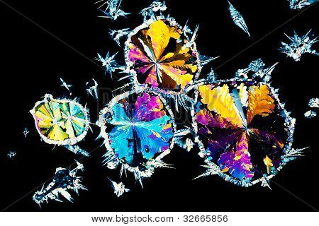 Acido citrico cristalli in luce polarizzata