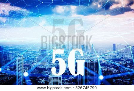 smartcity and 5 G technology - internet connections web and busy metropolis at night