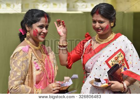 Kolkata, India - 8th October 2019; Women Participate In Sindur Khela At A Puja Pandal On The Last Da