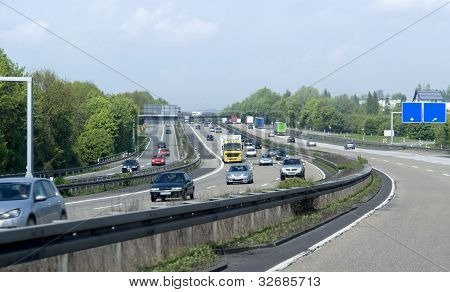 Autobahn-Landschaft In Süddeutschland