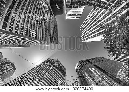 San Francisco, Usa - June 20, 2012:  View To Modern Skyscraper At Crossing Fremont Street In San Fra