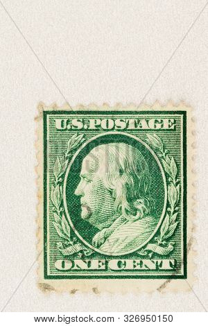 Seattle Washington - October 5, 2019: Green 1 Cent Usa Postage Stamp Featuring Benjamin Franklin, Th