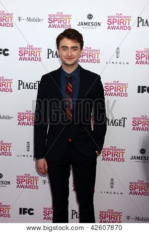 LOS ANGELES - únor 23: Daniel Radcliffe, navštěvuje 2013 Film Independent Spirit Awards ve stanu 