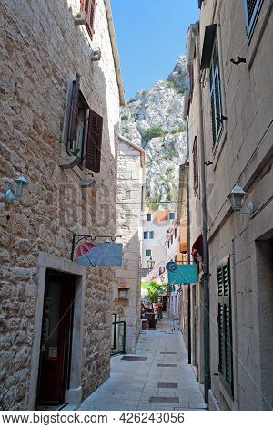Narrow Street With Stone Buildings, Omis, Croatia