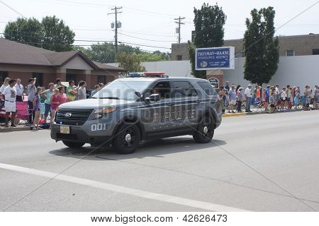 Seymour Polizei suv