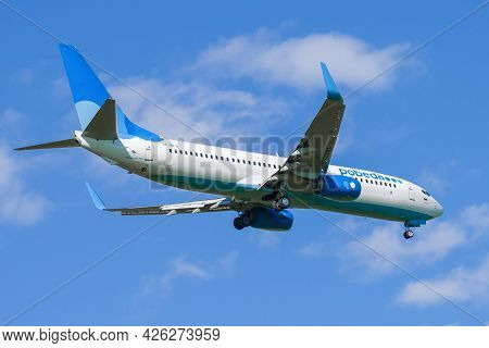 Saint Petersburg, Russia - May 29, 2021: Boeing 737-800 (vp-bfb) Of Pobeda Airlines On The Glide Pat