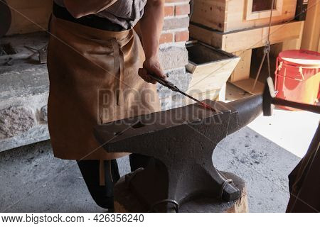 Forges Hammer Work With Metal Backsmith Metalwork