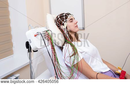 Patient Brain Testing Using Encephalography At Medical Center