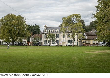 Godstone, Surrey, Uk August 2020 - Godstone Green And Surrounding Buildings, Godstone, Surrey, Uk