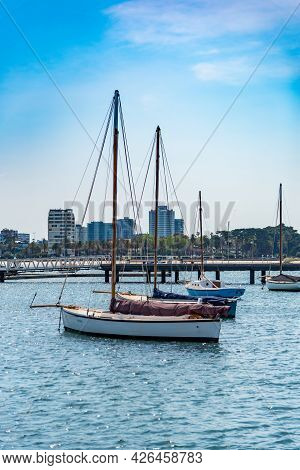 Melbourne, Victoria / Australia - 11/01/2019 St Kilda Beach Is A Beach Located In St Kilda, Port Phi