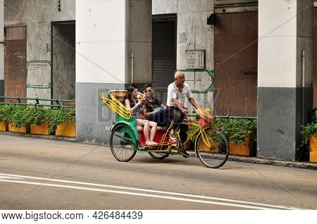 Classic Antique Vintage Retro Rickshaw Trishaw Bicycle For Macanese People And Foreign Travelers Pas