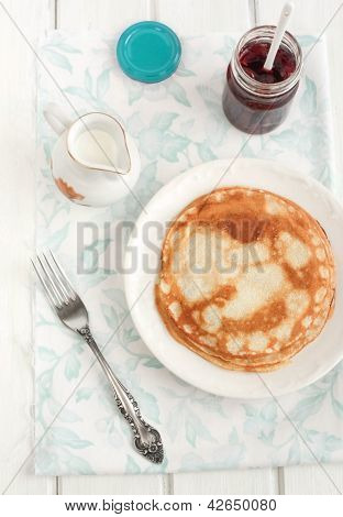 Pannkakor med sylt