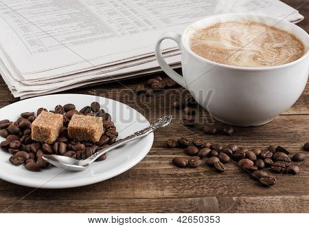 kopp kaffe och nyheter
