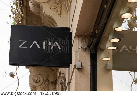 Toulouse , Occitanie France - 06 16 2021 : Zapa Logo Brand And Sign Text Front Of Store Fashion Clot