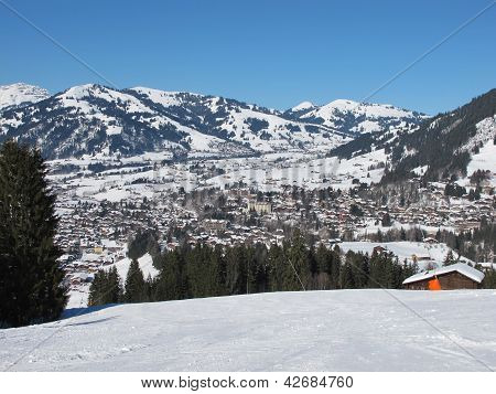 Ansicht des Hotel Palace gstaad