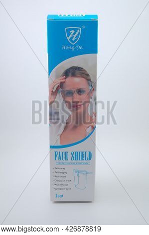 Manila, Ph - July 14 - Heng De Face Shield Protective Isolation Mask On July 14, 2021 In Manila, Phi