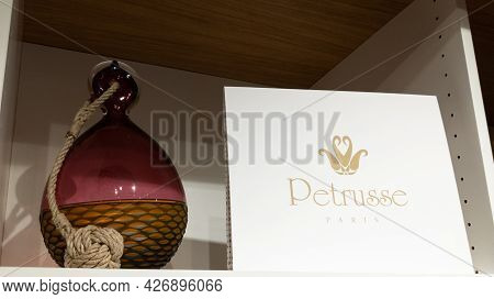 Bordeaux , Aquitaine France - 07 07 2021 : Petrusse Logo Brand And Text Sign Of Fashion Store In Clo