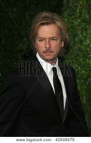 WEST HOLLYWOOD, CA - 24 lutego: David Spade imprezie Oscar Vanity Fair w Sunset Tower na luty 