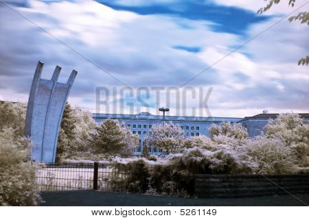 Platz Der Luftbruecke